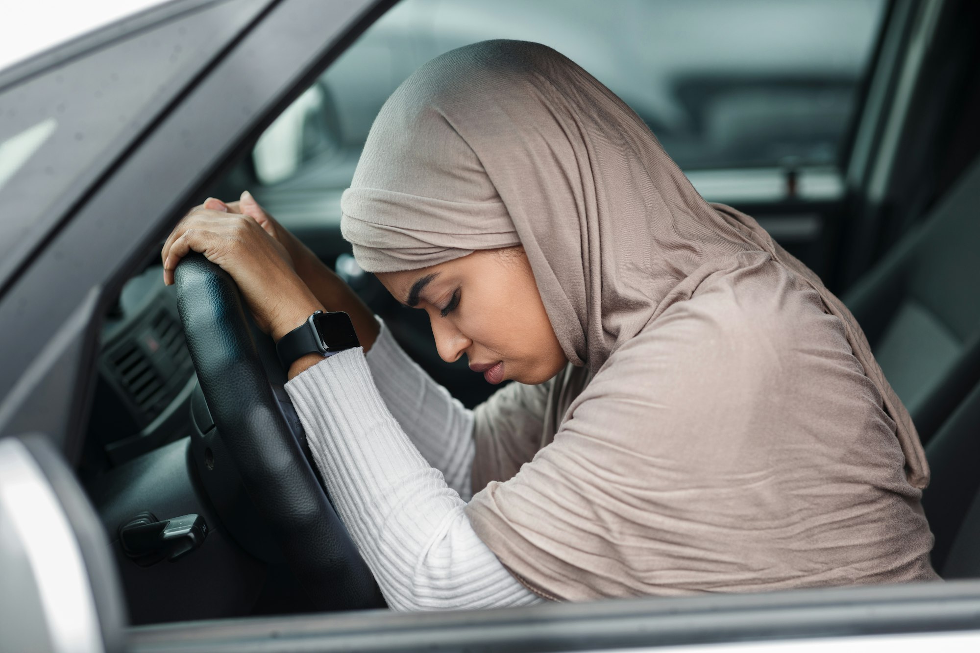Accident, problems in driving in city, stress, emotions and bad feeling